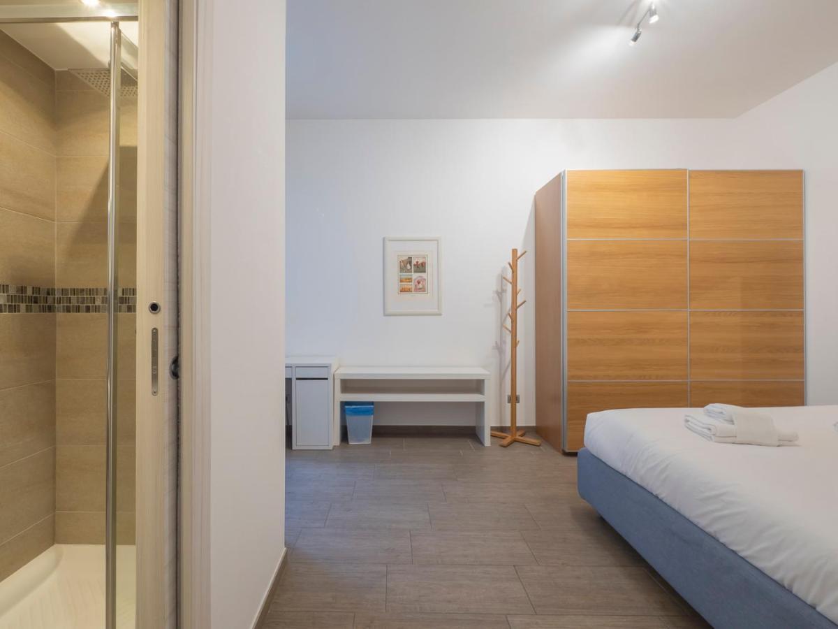 I Host Apartment - Montesuello 9 Milánó Kültér fotó