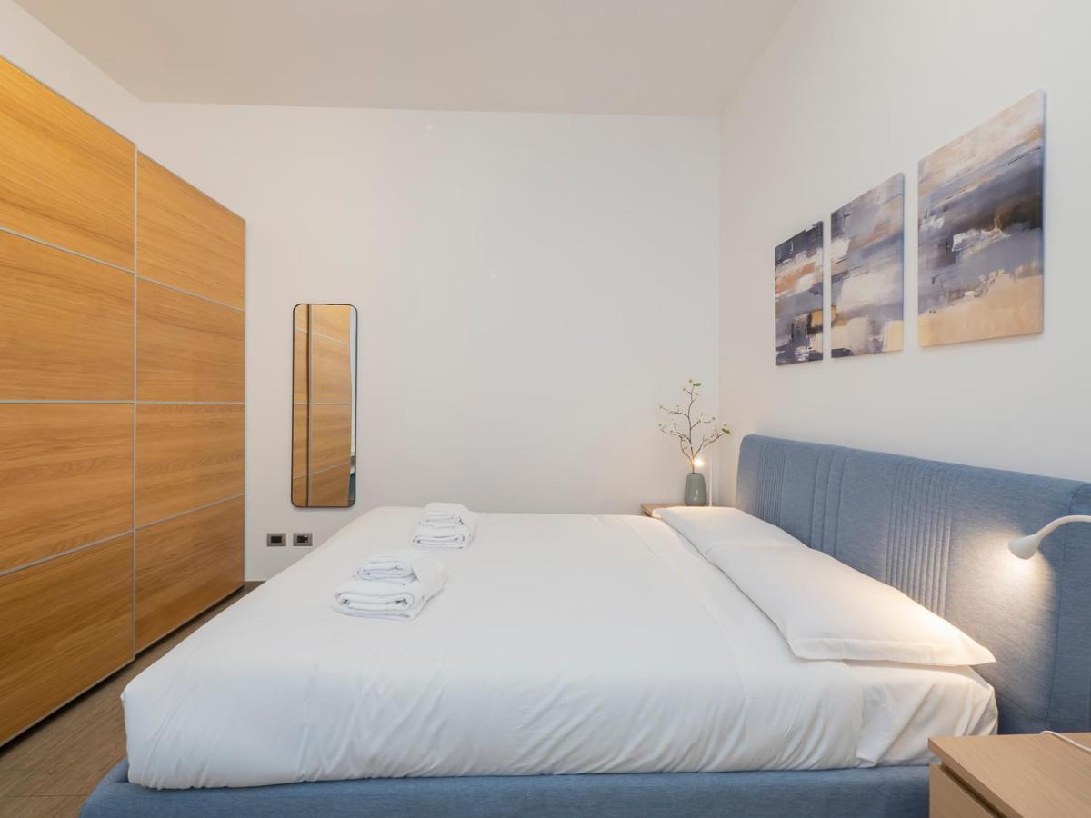 I Host Apartment - Montesuello 9 Milánó Kültér fotó